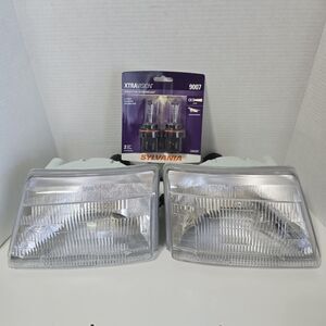 Eagle Eye FR242-B001R/L Front Headlights Left & Right for 1998–2000 Ford Ranger